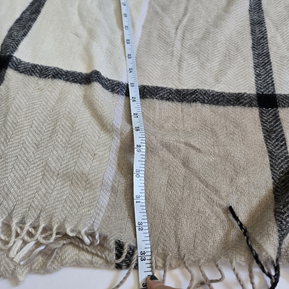 NWT Three Dots Poncho Wrap shawl One Size Neutral Miranda Plaid Cashmere wool - Picture 7 of 7